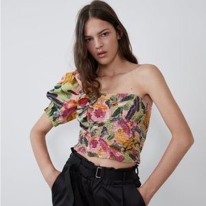 Zara Floral Asymmetric Top Sz XL